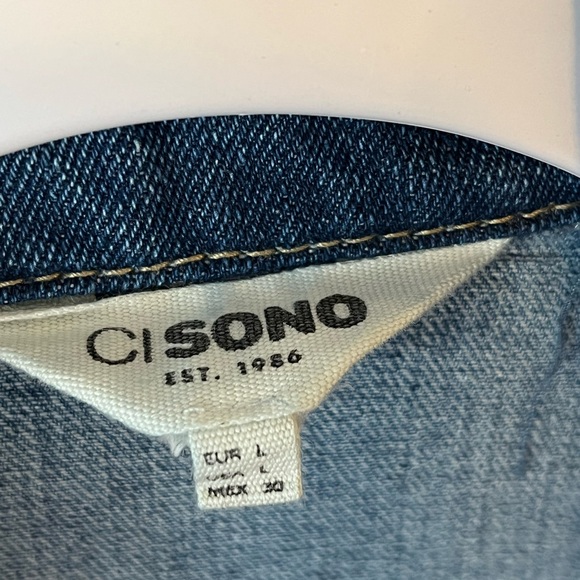 (SOLD) CISONO Jean Trucker jacket with crochet sleeves reworked by seller Large - Picture 6 of 7